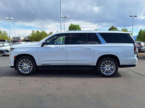 Crystal White Tricoat 2023 Cadillac Escalade ESV Premium Luxury