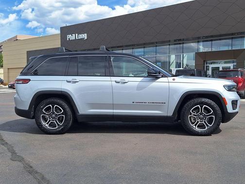 2022 Jeep Grand Cherokee Trailhawk