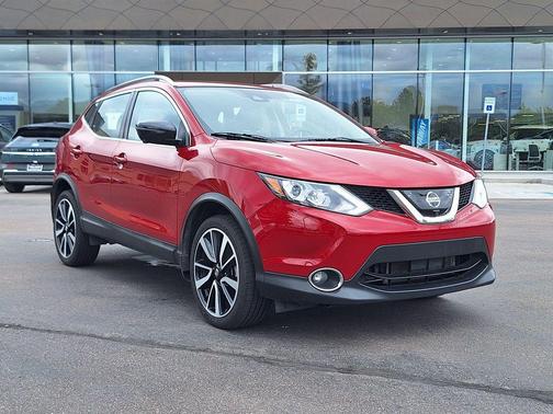 Palatial Ruby 2018 Nissan Rogue Sport SL