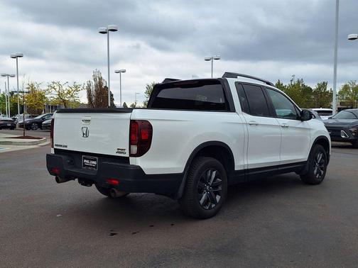 White 2021 Honda Ridgeline Sport