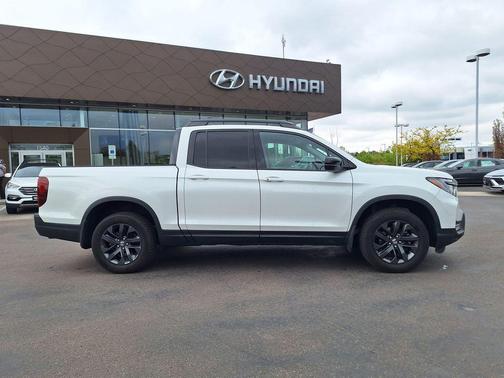 White 2021 Honda Ridgeline Sport