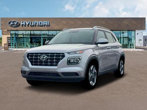 Shimmering Silver 2026 Hyundai VENUE SEL