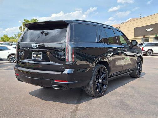 2025 Cadillac Escalade Sport