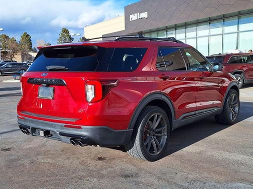2021 Ford Explorer ST