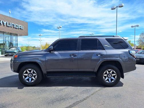 Magnetic Gray Metallic 2022 Toyota 4Runner TRD Off Road Premium