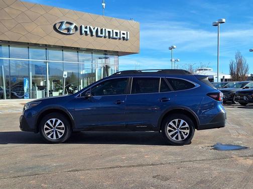 Abyss Blue Pearl 2022 Subaru Outback Premium