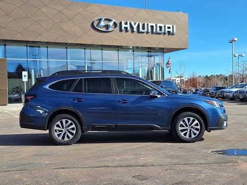 2022 Subaru Outback Premium