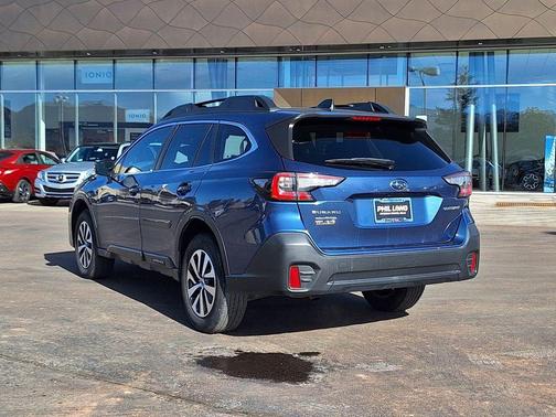 Abyss Blue Pearl 2022 Subaru Outback Premium