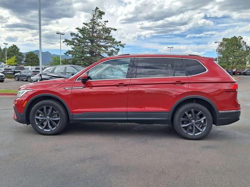 Red 2022 Volkswagen Tiguan 2.0T SE 4MOTION