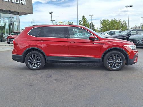 Red 2022 Volkswagen Tiguan 2.0T SE 4MOTION