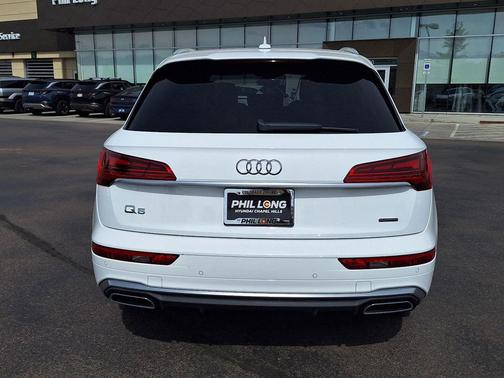White 2021 Audi Q5 Prestige 55 TFSI e quattro S tronic