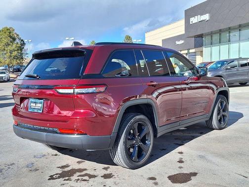 2024 Jeep Grand Cherokee Altitude