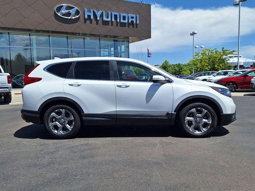 White 2019 Honda CR-V EX