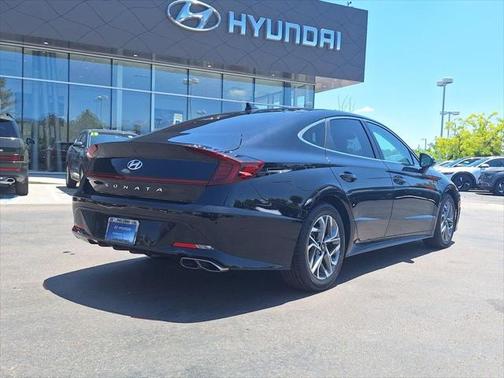 2022 Hyundai SONATA SEL