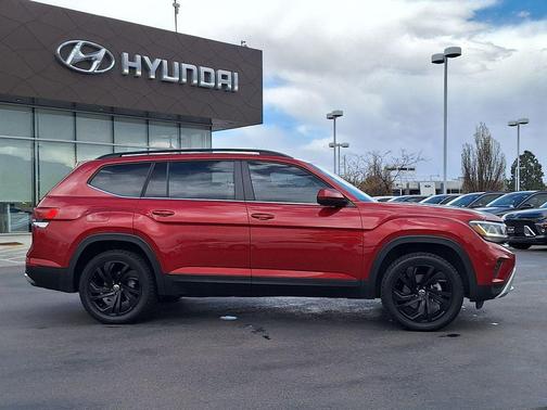 2023 Volkswagen Atlas 3.6L SE w/Technology