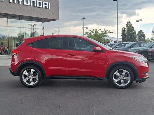 2017 Honda HR-V LX
