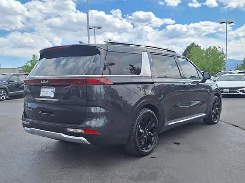 2022 Kia Carnival SX