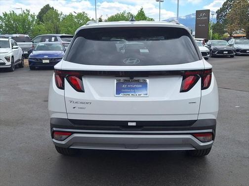2025 Hyundai TUCSON SEL