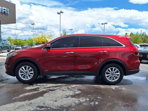 Passion Red 2019 Kia Sorento LX