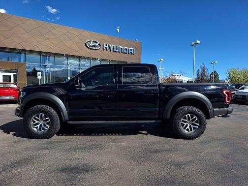 Shadow Black 2018 Ford F-150 Raptor