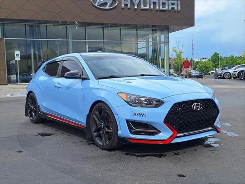 2019 Hyundai Veloster Base