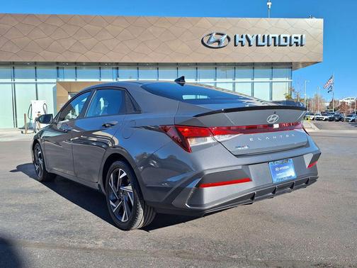 2025 Hyundai ELANTRA Sport