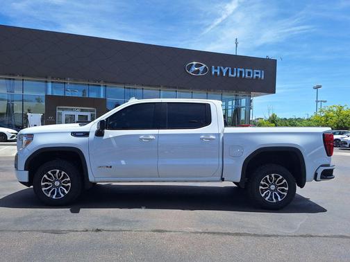 Summit White 2021 GMC Sierra 1500 AT4