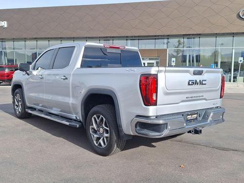 2022 GMC Sierra 1500 SLT