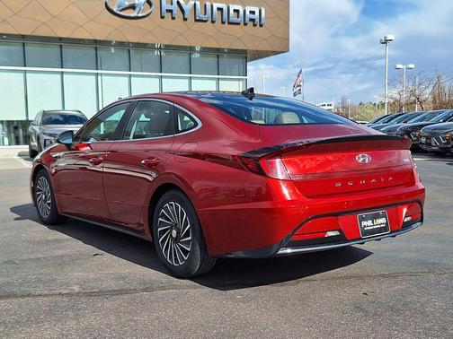 2023 Hyundai SONATA Hybrid Limited