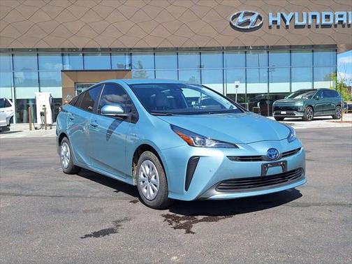 2022 Toyota Prius LE