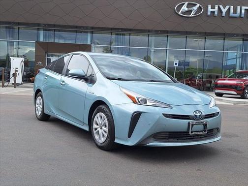 2022 Toyota Prius LE