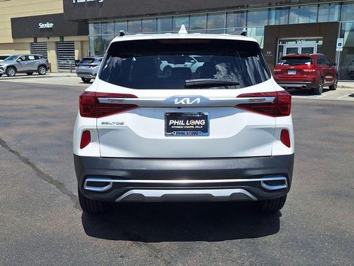 Snow White Pearl 2023 Kia Seltos EX