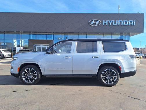 2023 Jeep Grand Wagoneer Series III