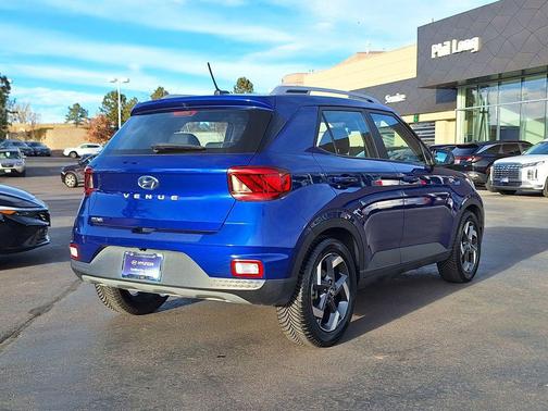 2023 Hyundai VENUE Limited