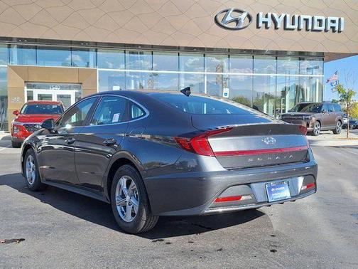 2023 Hyundai SONATA SE