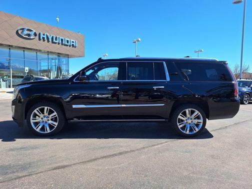 2018 Cadillac Escalade ESV Platinum