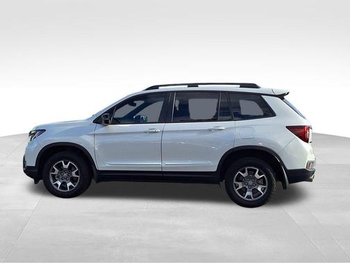2023 Honda Passport AWD TrailSport