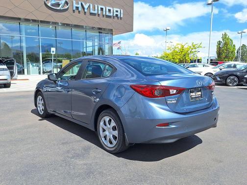 Blue Reflex Mica 2016 Mazda Mazda3 i Sport