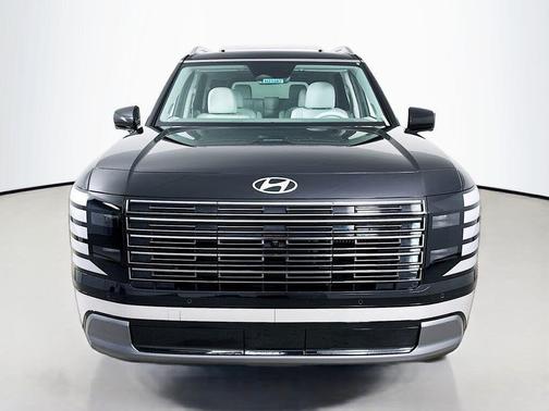Abyss Black Pearl 2026 Hyundai Palisade Hybrid Limited