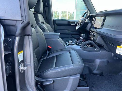 Carbonized Gray Metallic 2025 Ford Bronco Badlands