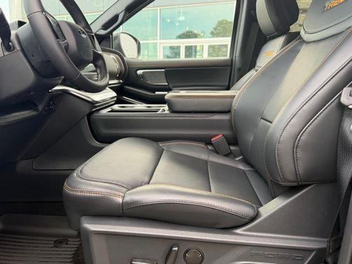 Marsh Gray 2026 Ford Expedition Tremor