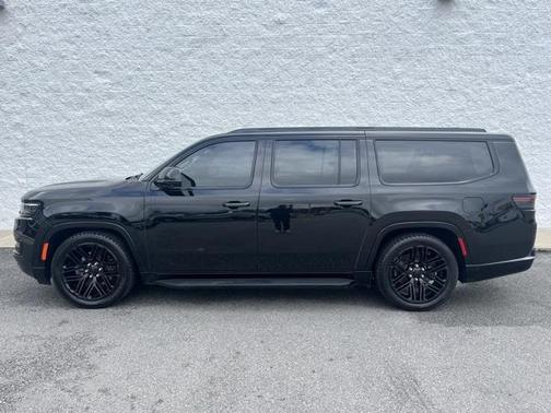 2024 Jeep Wagoneer L Series II Carbide