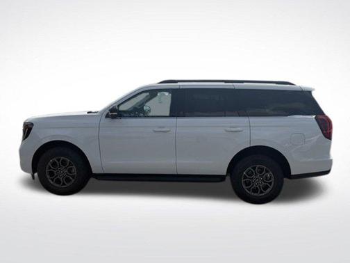 Oxford White 2026 Ford Expedition Active