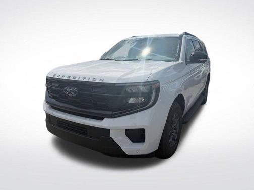 Oxford White 2026 Ford Expedition Active