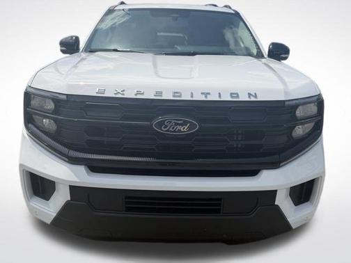 Oxford White 2026 Ford Expedition Active