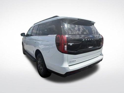 Oxford White 2026 Ford Expedition Active