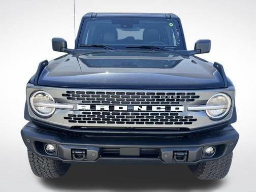 Shadow Black 2026 Ford Bronco Badlands