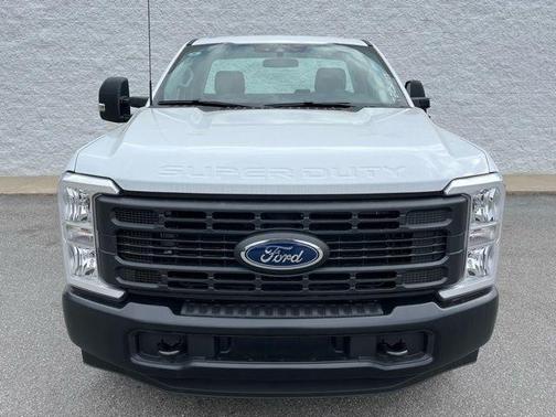 Oxford White 2026 Ford F-250 XL