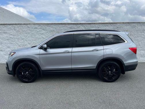 Lunar Silver Metallic 2022 Honda Pilot 2WD Special Edition