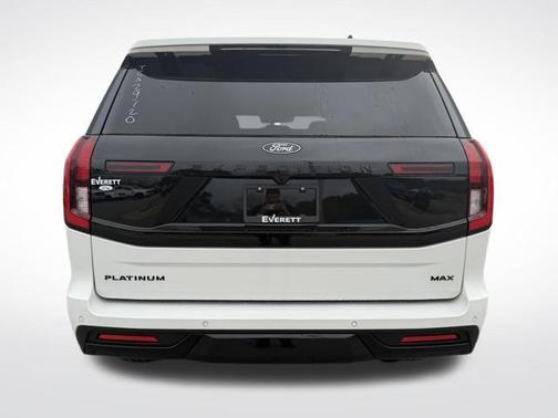 Star White Metallic Tri-Coat 2026 Ford Expedition Max Platinum